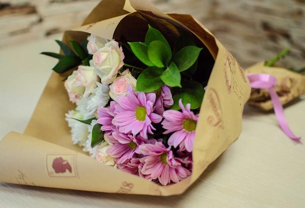 Букет цветов из: Розы и Хризантемы в Чите