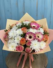 Букет цветов из:  Розы, Герберы и Хризантемы в Чите