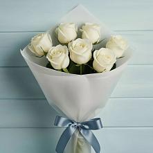 Букет 7 Белых роз Эдлесс Лав в Чите
