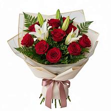 Букет цветов из:  Лилии и Розы в Чите