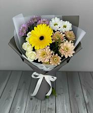 Букет цветов из:  Розы, Герберы и Хризантемы в Чите