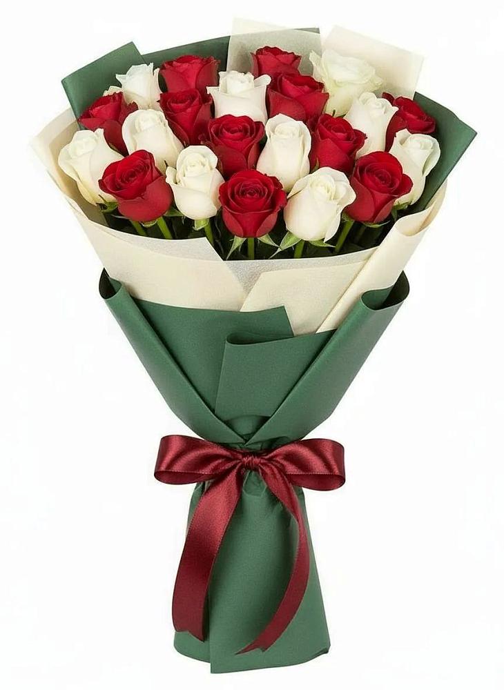 Букет Микс из красных и белых роз в Чите